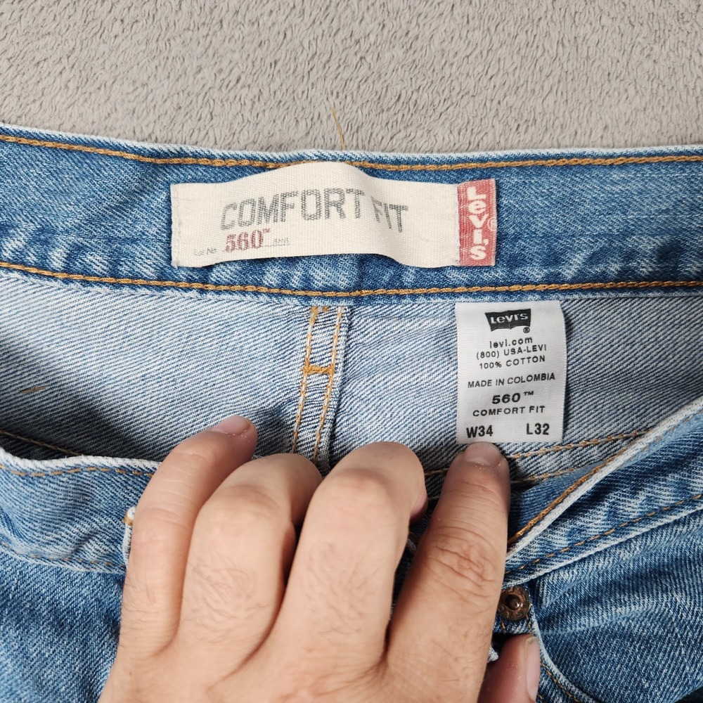Levis 560 Comfort Fit Jeans Mens 34x32 Light Wash Tapered Leg Denim 005604891 - Picture 4 of 10